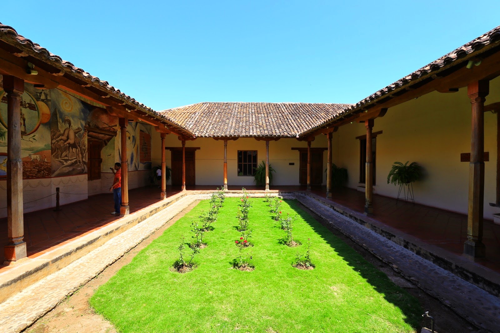 Cour du couvent de San Francisco