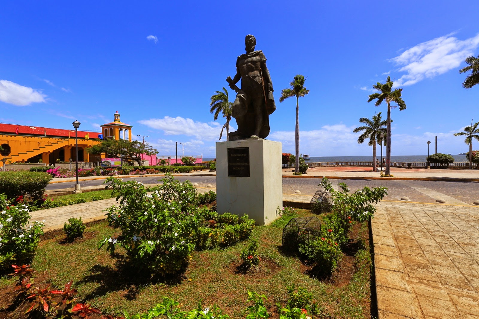 Statue de Francisco Hernández de Córdoba, fondateur de Granada