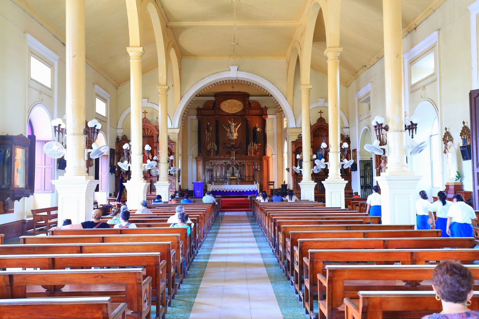 Intérieur en bois peint de l’Iglesia de Xalteva
