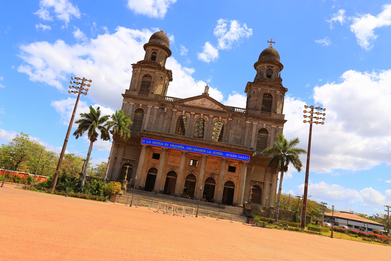 Façade de l’ancienne cathédrale de Managua