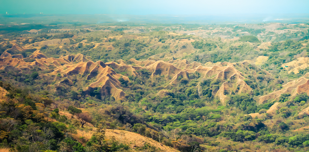 Collines dorées de la province de Coclé au Panama