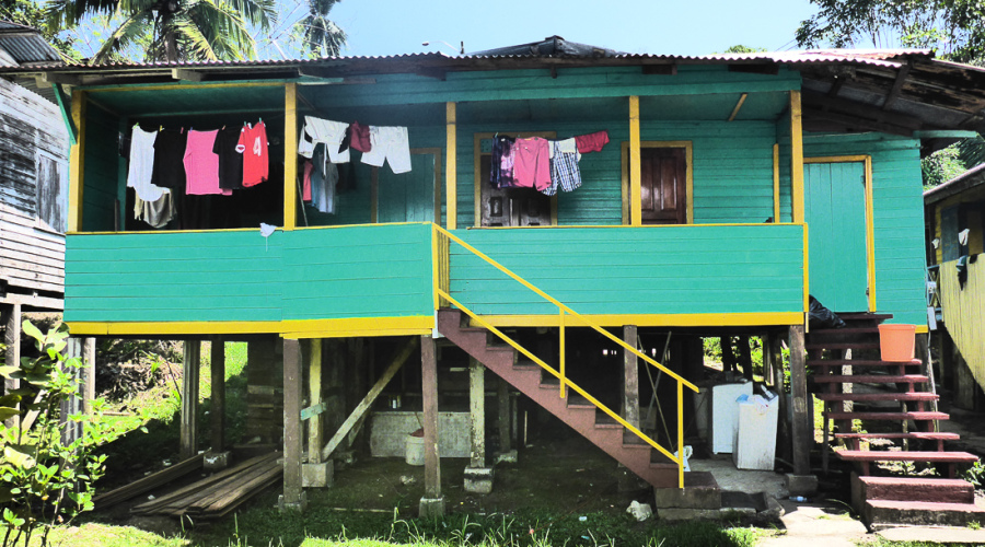 Notre cabane en bois sur pilotis sur l’île de Bastimentos