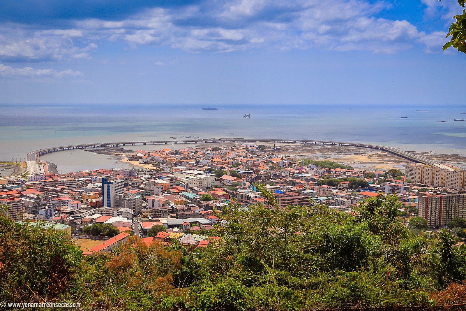 Le Casco Viejo et la Cinta Costera vus d’en haut