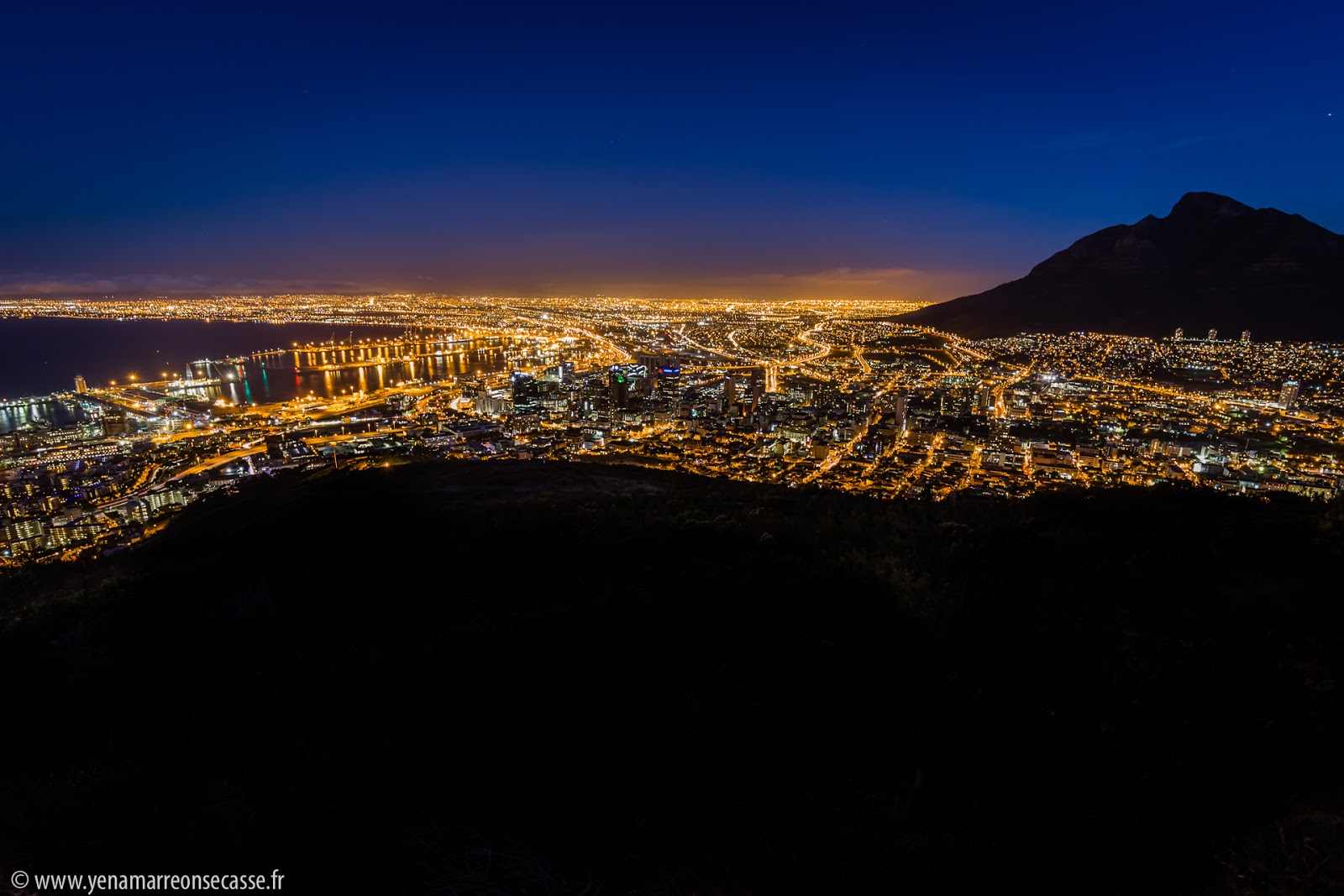 Lumières de la ville la nuit