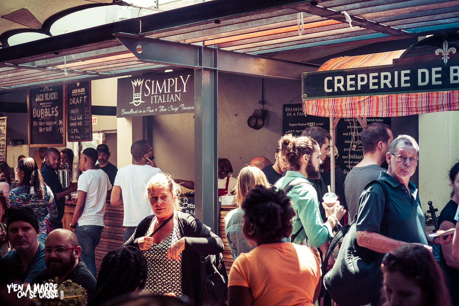 Foule au food market