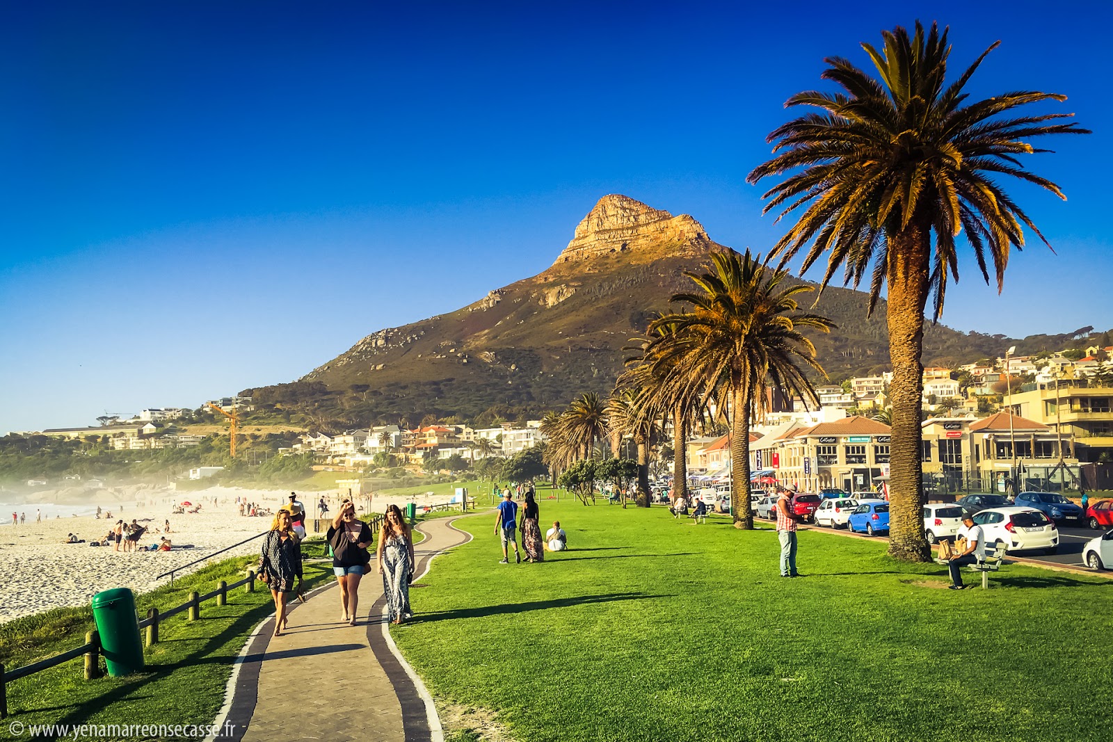 Promenade de Camps Bay et Lion’s Head